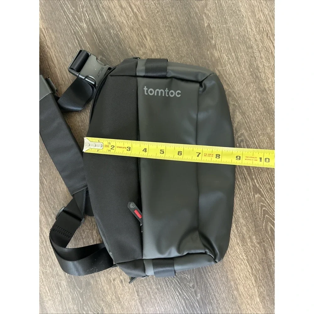 Tomtoc COMPACT EDC SLING BAG courier gamer fashion LARGE shoulder crossbody NWOT